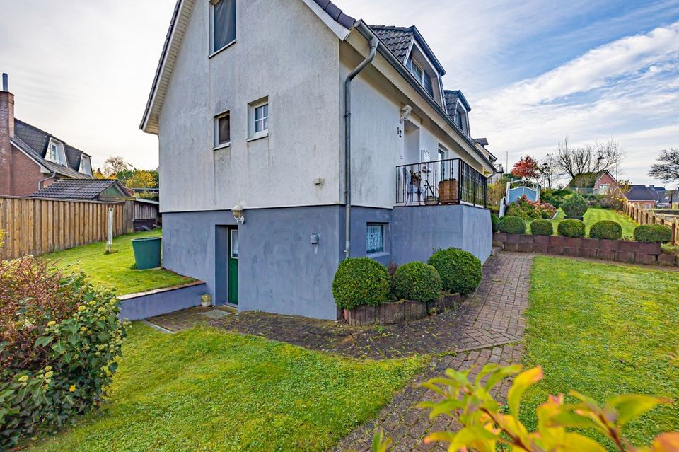 Vermietetes Zweifamilienhaus in ruhiger Lage von Klamp in Klamp