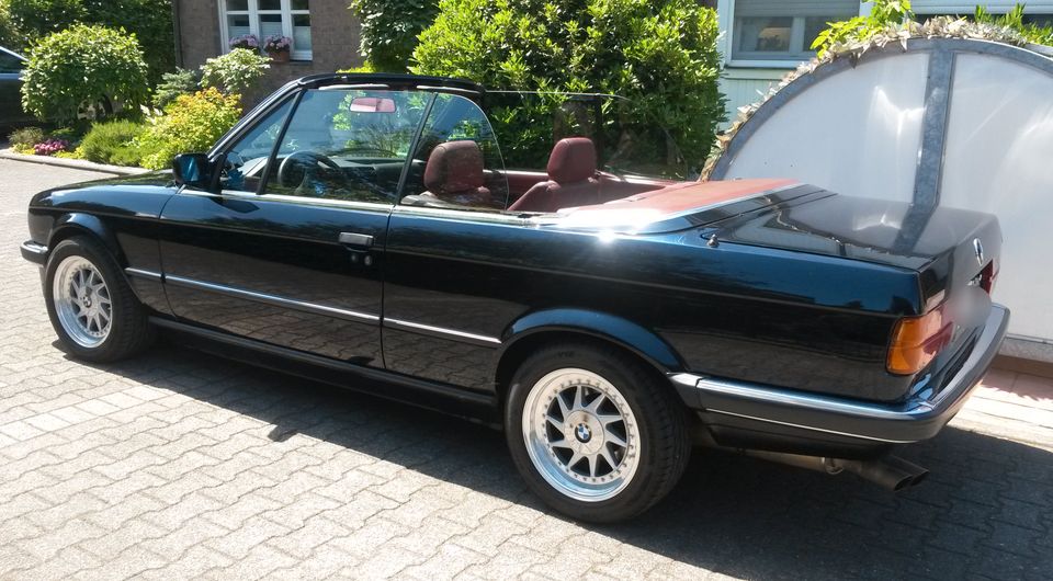 BMW 325i Cabrio von 1987, 1. Hand, topp, zum Gutachtenwert in Düsseldorf