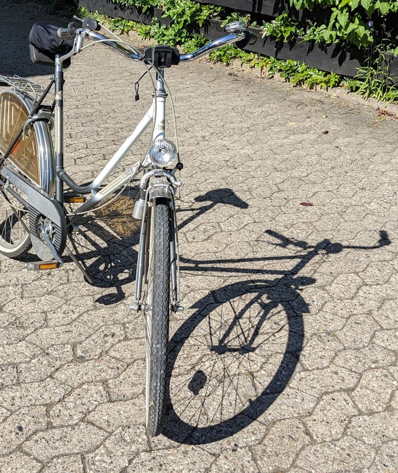 Damenrad Fahrrad super leicht 3-Gang 26“ Rücktritt Felgenschloß in Hildesheim