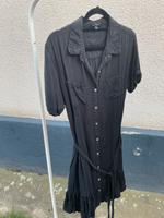 Kleid VELVET HEART L 40 schwarz Volants Taschen Sommerkleid Mini Frankfurt am Main - Nieder-Eschbach Vorschau