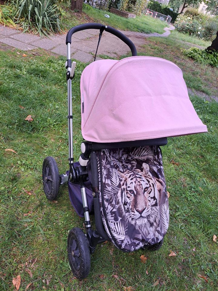 Kinderwagen Bugaboo Cameleon mit rosa Dach in Berlin