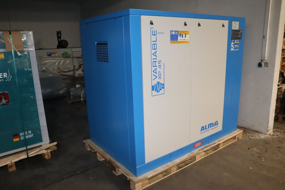 variabler 45 kW Schraubenkompressor ALMIG VARIABLE XP 45 in Erlangen