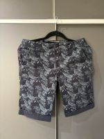 Shorts / kurze Hose von Million X, blau mit Palmblättern, 170 Bayern - Röttenbach (bei Erlangen) Vorschau