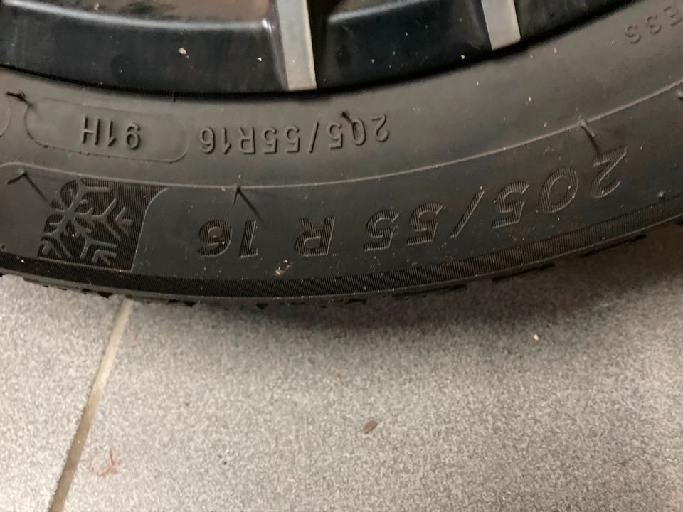 VW Winterräder Alu 205/55 R 16 Michelin Dot 2118 Topp in Kreuztal