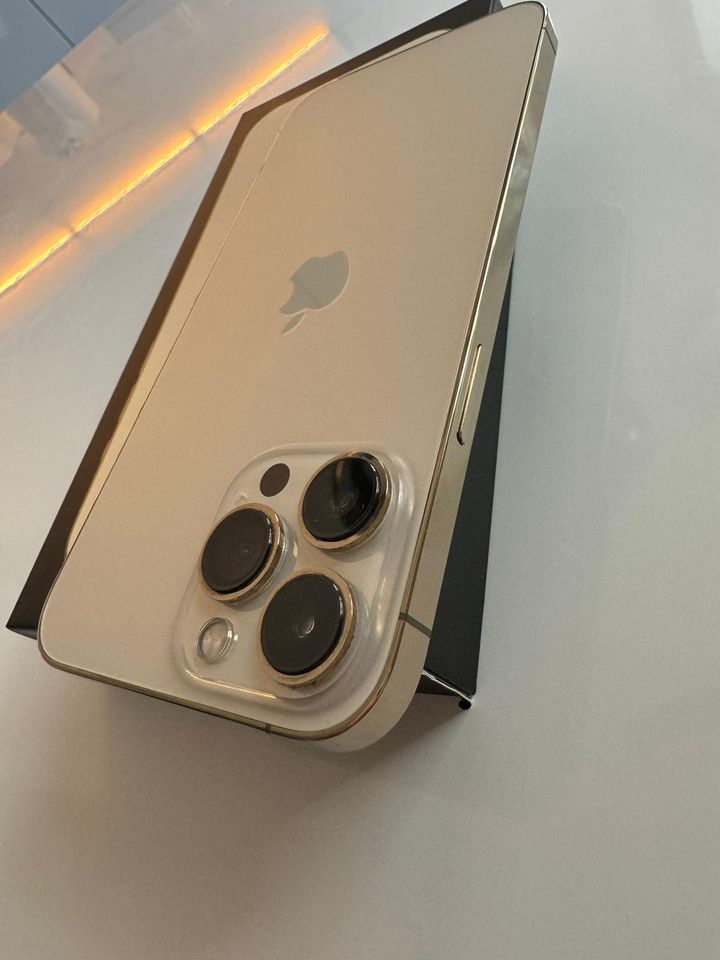 iPhone 13 Pro Max - Gold in Hoyerswerda