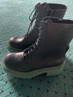 Stiefel Mango mit grüner fetter Sohle, 40 Sachsen-Anhalt - Wanzleben Vorschau