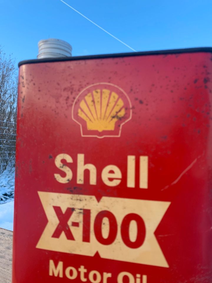 Shell X-100 rot 1. Serie Öldose Vespa Harley Scooter Patina 50er in Korschenbroich