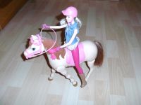 Barbie mit laufenden Reitpferd Nordrhein-Westfalen - Gelsenkirchen Vorschau