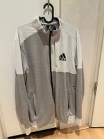 adidas Jacke Trainingsjacke grau weiß Größe M Düsseldorf - Hafen Vorschau