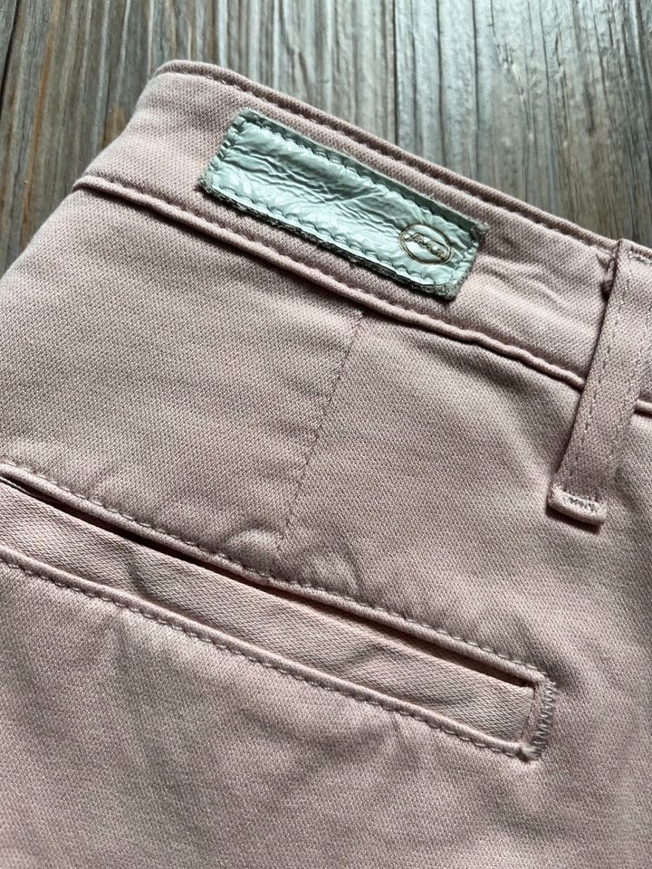 Adriano Goldschmied Chino in rosé, Gr 25 in Frankfurt am Main