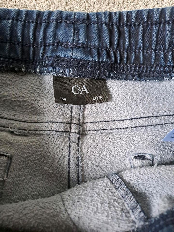 C&A, Jeans, gefüttert, warme Hose, 158, Thermohose, Gummizug in Düsseldorf