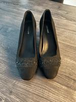 Neu! Pumps schwarz Glitzersteine Grösse 39 Nordrhein-Westfalen - Oberhausen Vorschau