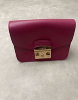 Furla Tasche Mini in Pink-Rot in top Zustand München - Maxvorstadt Vorschau