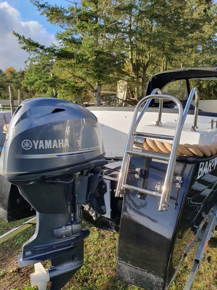 Motorboot Boot Valory 555 mit 50 ps Yamaha und Trailer in Schorfheide