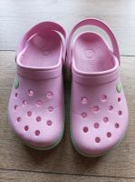 CROCS rosa/Mint für schmale Füße Niedersachsen - Großefehn Vorschau