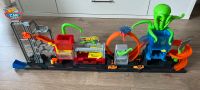 Hot Wheels HBY96 - Auto-Waschanlage mit Wassertanks und 2 Autos Wuppertal - Ronsdorf Vorschau