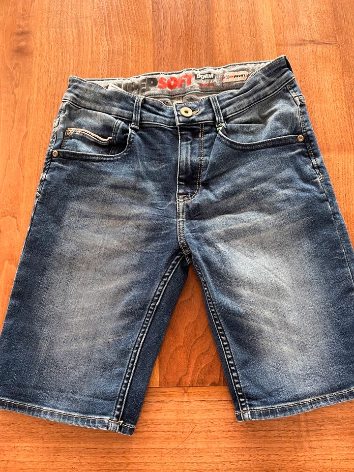 Vingino Jeansshorts Stretch Gr. 158 in Bietigheim-Bissingen