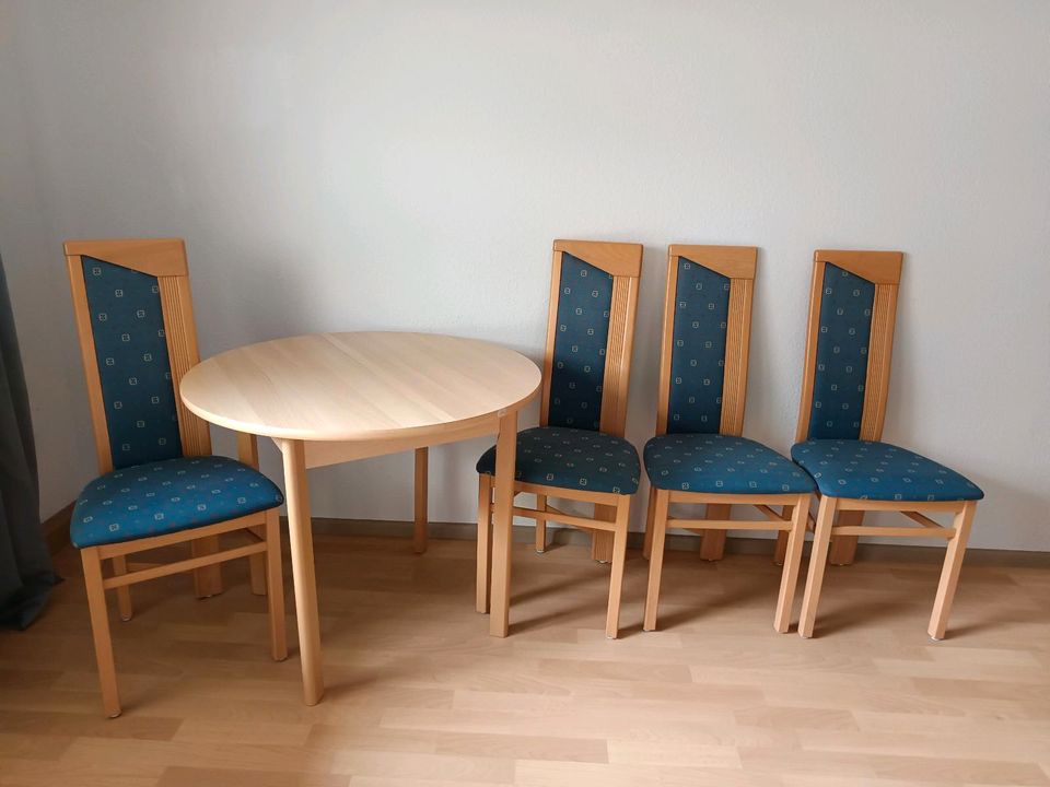 Esszimmertisch mit 4 Stühle in Zwoenitz