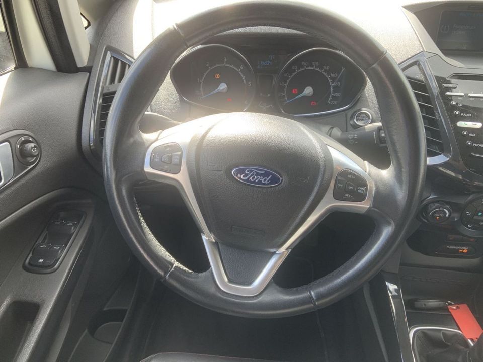 Ford EcoSport Titanium,Navi,PDC,SHZ in Plauen