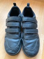 Adidas Hallenschuhe Gr 40 München - Thalk.Obersendl.-Forsten-Fürstenr.-Solln Vorschau