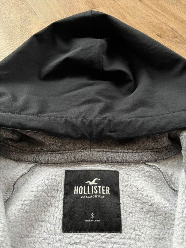 HOLLISTER Sweatshirtjacke Gr. S in Trittau