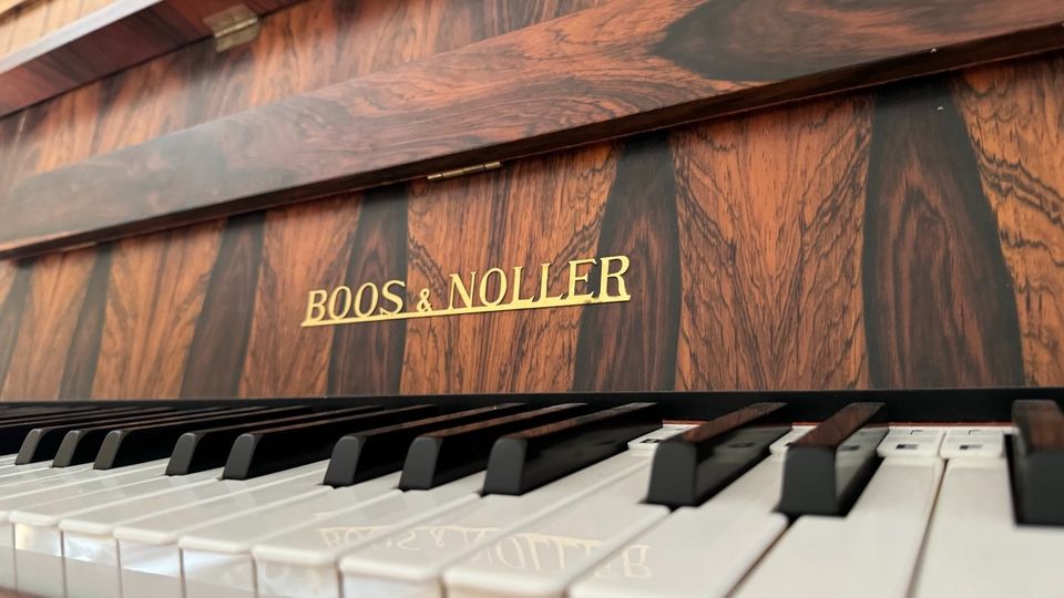Boos & Noller Klavier in gute Hände abzugeben in Ostfildern