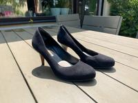 Schwarze Pumps, Gr 40 von Buffalo London, neuwertig München - Berg-am-Laim Vorschau