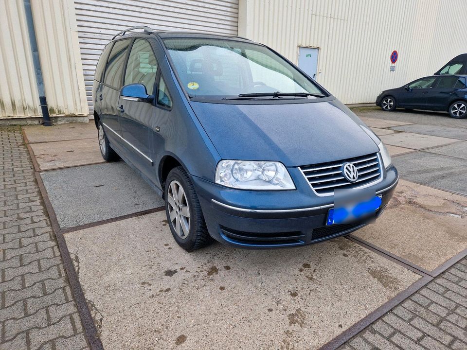 VW Sharan 1,9TDI 131PS, 6-Gang, Klima, Tempomat in Korbach