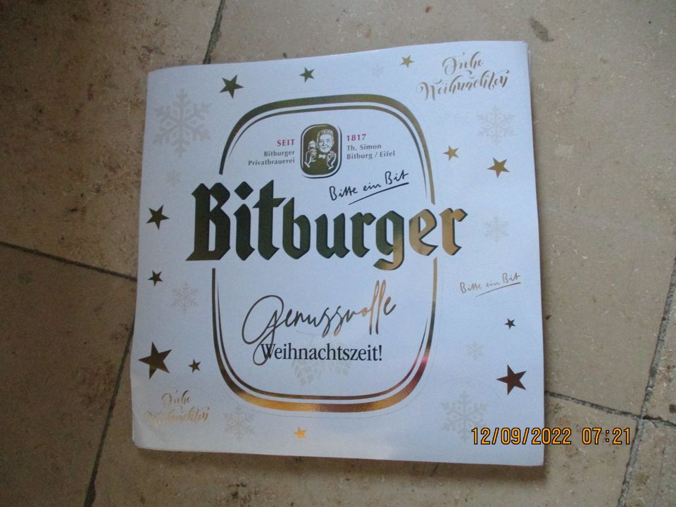 Aufkleber "Bitburger Genussvolle Weihnachtszeit!" in Daun