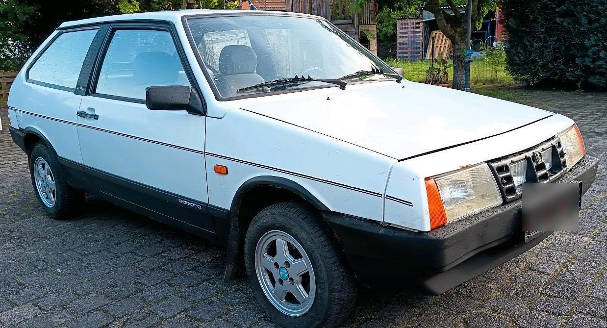 Abbildung des Autos Lada Samara 2108