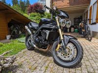 Triumph Speed Triple 1050 schwarz + Viele Extras Baden-Württemberg - Geislingen Vorschau