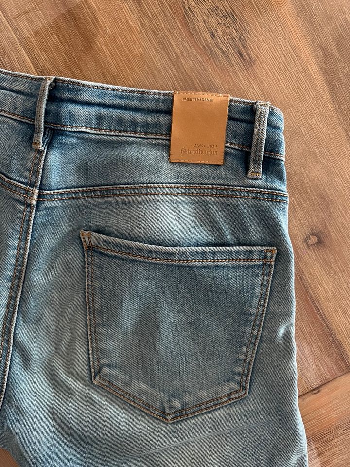 Leichte Jeans blau XS - S Stradivarius Hose Sommer in Rosenheim