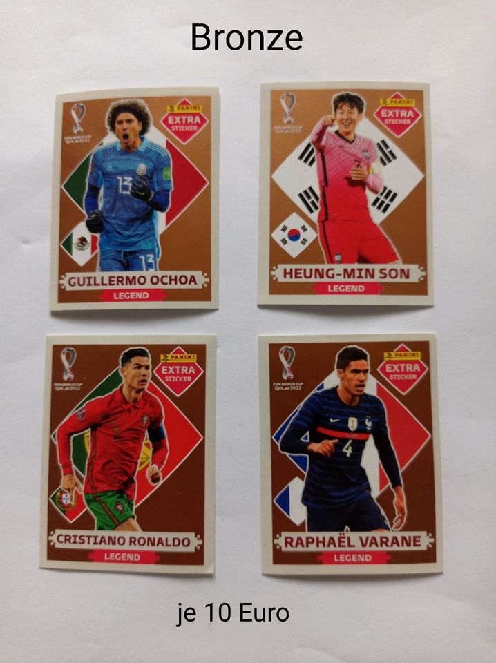 Panini Extra Sticker Burgunder,Bronze,Silber, Gold WM 2022 Fußbal in Berlin