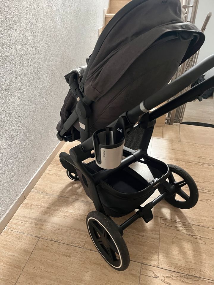 Joolz Day plus + Kinderwagen awesome anthracite in Steinmauern