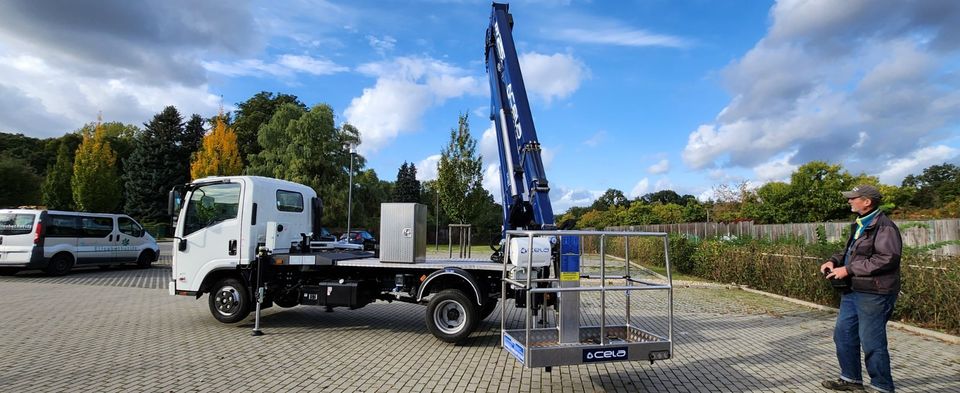 PKW Führerschein ausreichend Baumfällung Arbeitsbühne mieten in Berlin