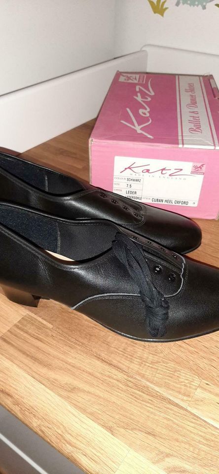 Stepptanzschuhe Damen schwarz Leder Katz 7,5 - 41 in München