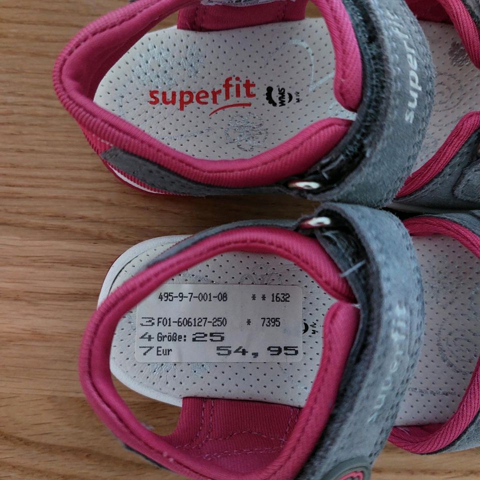 Superfit Sandalen Größe 25 in Delbrück