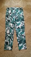 H&M Chino Hose 7/8 Sommerhose weiß grün Muster Schleswig-Holstein - Großhansdorf Vorschau