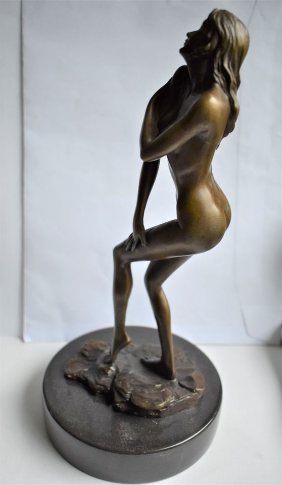 Bronze Akt nackt Frau Ballerina Tänzerin Erotika Plastik Skulptur in Mosbach