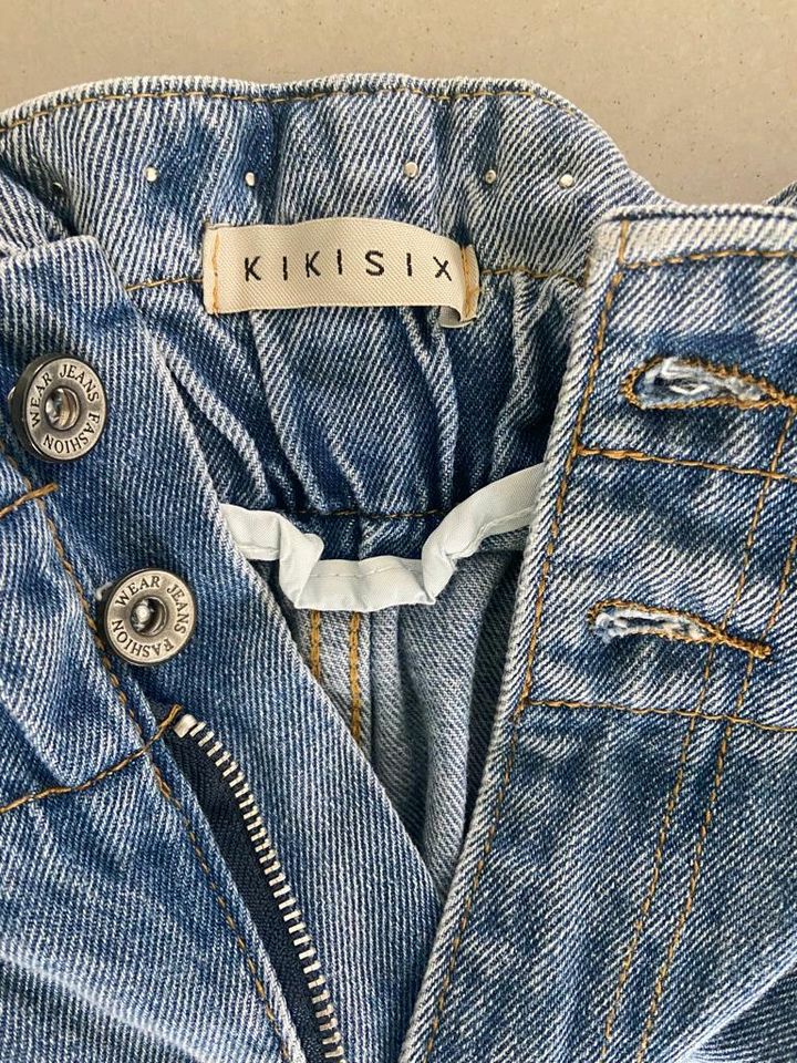 Italienische Jeans von Kikisix in Pulheim