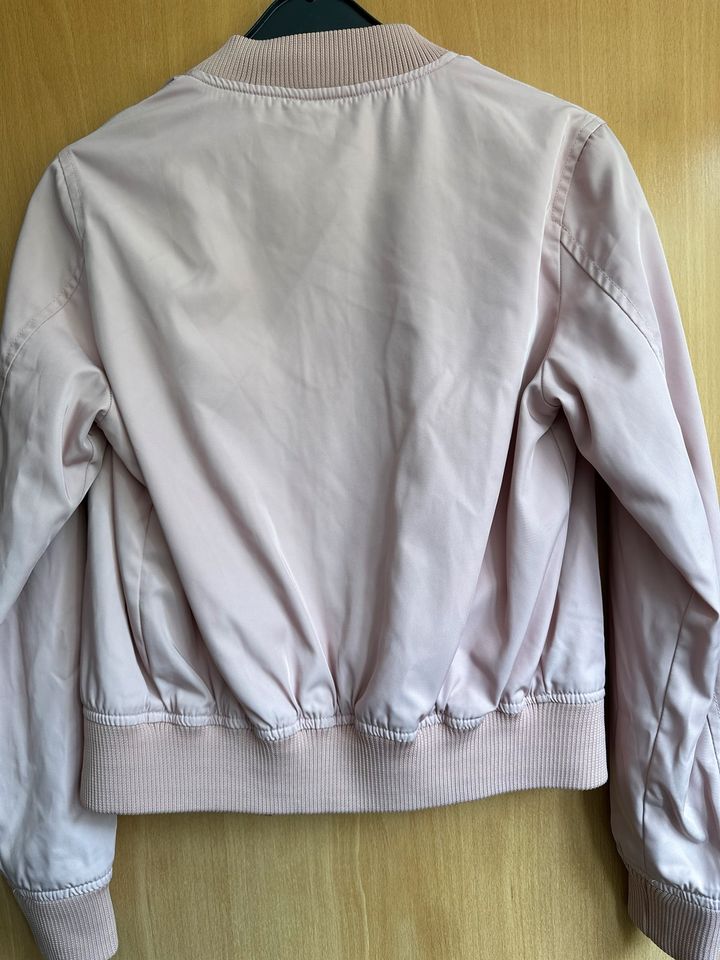 Blouson Jacke Gr S rosa Gr S 34 36 wie neu Frühling in Recke