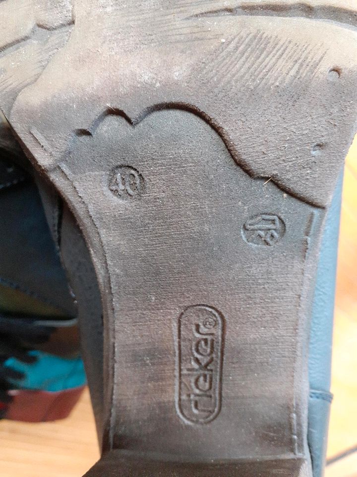 Neuwertige schicke Rieker Stiefeletten 40 in Harsewinkel