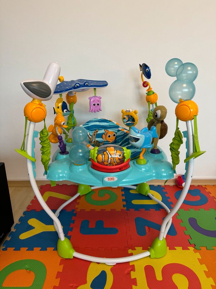 Bright Starts, Disney Baby, Findet Nemo Spring- und Spielcenter in Starnberg