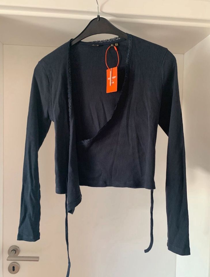 Neu Superdry Wickelshirt Langarmshirt schwarz Cropped 42 40M L XL in Geldern