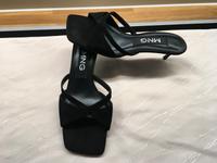 Mango MNG Pantoletten Größe 40 Ziegen Leder 6cm Absatz Sandalen München - Ramersdorf-Perlach Vorschau
