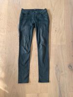 Mavi Skinny Jeans schwarz Zipper Gr. 26/32 Knopfleiste low cut Herzogtum Lauenburg - Aumühle bei Hamburg Vorschau