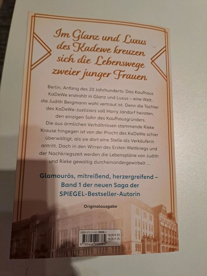 2 ganz neue zusammen gehörende  Romane in Brieselang