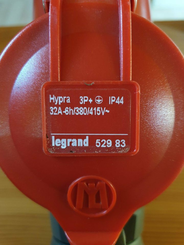 Legrand Kunststoff Industrie-Kupplung, rot 4-polig / 32A,Stecker, in Zellertal