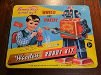 Wooden Robot Kit, Holzmodel, komplett mit Farben Hessen - Schwalbach a. Taunus Vorschau