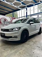 Volkswagen Touran 2.0 TDI Highline BlueMotion *7sitze*Garantie* Bayern - Weißenhorn Vorschau